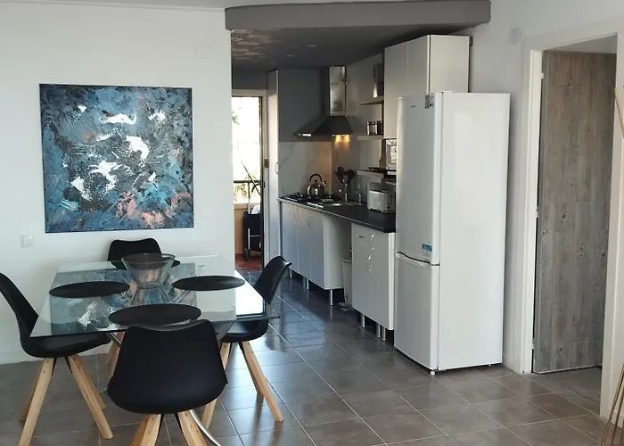 Sea View Calypso 公寓 米哈斯